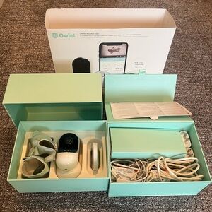 Owlet Monitor Duo - Sock and Camera